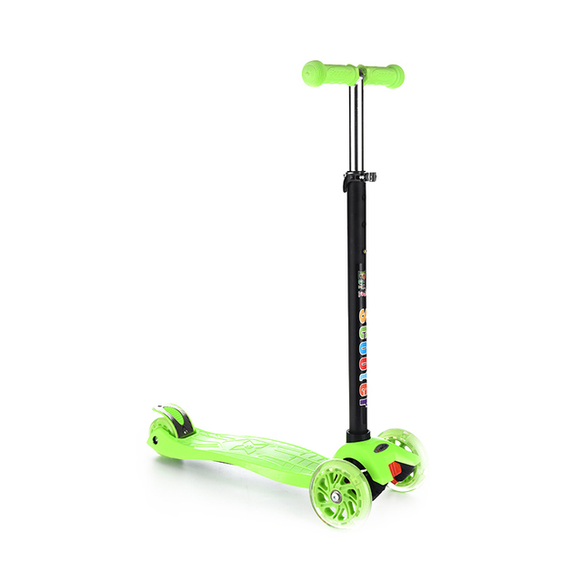 Professional Manufacturer Safe and Reliable Kick 3 Wheel Multifunction Children's Scooter