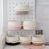 Panier de rangement tressé à la main en corde, écologique, moderne et simple, avec poignées, design à boucle et pompon, pour la maison des enfants
