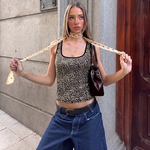 Top corto <span class=keywords><strong>sin</strong></span> <span class=keywords><strong>mangas</strong></span> con estampado de leopardo para mujer, camisola informal ajustada, minivestido de moda urbana - Product Image 3