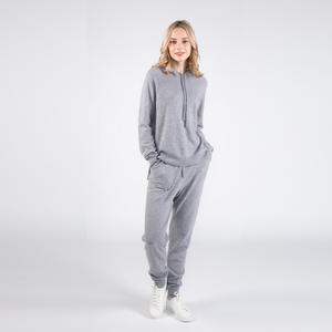 <span class=keywords><strong>Pantaloni</strong></span> da jogging per il tempo libero Luxe 100% Cashmere da donna e maglione con cappuccio in Cashmere - Product Image 1