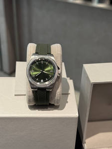 Montre de Luxe Automatique pour Femme, Personnalisée, Vente en Gros, Haute Qualité, Designer de Mode, Verre Saphir, Silicone, Charme Discret - Product Image 4