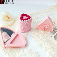 Ensemble personnalisé comprenant deux boîtes de masque pour les lèvres, une boîte de poudre, un rouge à lèvres, un gloss, un blush, un correcteur, une boue pour les lèvres, une gelée pour les lèvres.