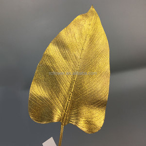Venta al por mayor de plantas y flores artificiales de Monstera hojas de <span class=keywords><strong>palma</strong></span> de hoja <span class=keywords><strong>dorada</strong></span> boda decoración del hogar rama de hoja artificial - Product Image 5