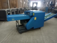 Équipement de recyclage textile haute performance, machine de découpe de feuilles de caoutchouc souple pour vêtements usagés