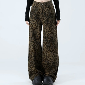 <span class=keywords><strong>Pantalon</strong></span> large taille haute vintage 2026 OEM Jeans <span class=keywords><strong>Femme</strong></span> Élégant avec poches boutonnées Imprimé léopard Streetwear - Product Image 1