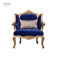 Fauteuil Bergère à dossier haut en velours saphir Versailles |   Fauteuil classique français doré de luxe - EKAR