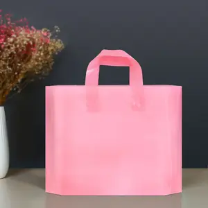 Fornitori all'ingrosso shopping maniglia pacchetto biodegradabile stampa logo sacchetti di plastica personalizzati con loghi