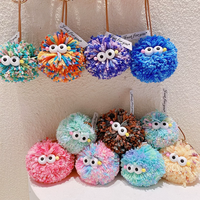 Porte-clés lumineux en peluche Kawaii Anime avec pompon en fourrure, breloque écologique pour la Saint-Valentin, accessoires de sac à dos