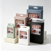 Boîte d'emballage personnalisée pour faux ongles, boîte en papier avec fenêtre transparente et trou de suspension, couleur et taille personnalisées OEM ODM pour faux ongles