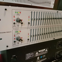 Égaliseur audio périphérique 1231S à double canal 3U 31 bandes pour système d'équipement audio