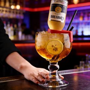 <span class=keywords><strong>Verre</strong></span> <span class=keywords><strong>à</strong></span> <span class=keywords><strong>vin</strong></span> <span class=keywords><strong>à</strong></span> <span class=keywords><strong>pied</strong></span> de 550 ml-600 ml avec couvercle porte-bouteille en silicone, <span class=keywords><strong>verre</strong></span> de fête amusant pour <span class=keywords><strong>vin</strong></span>, bière et cocktails - Product Image 5