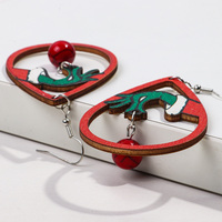 Boucles d'oreilles pendantes imprimées goutte d'eau creuse, motif dessin animé mains vertes et perles porte-bonheur rouges, cadeau de Noël, accessoire de mode pour les fêtes