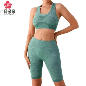 Taille du logo personnalisé OEM ODM pantalon de yoga confortable et moulant costume de sport sans couture rembourré sport poches femmes soutien-gorge leggings ensembles