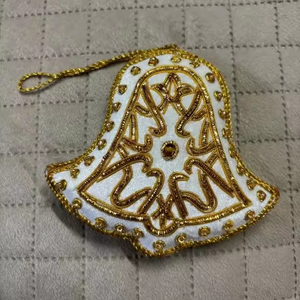 Últimos diseños Hermosos adornos de bolas de Navidad y árboles con atractivas técnicas de impresión de cuentas para gráficos mejorados - Product Image 1