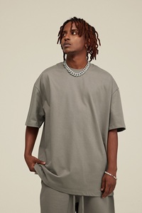 Camiseta de hombre al por mayor personalizada de 305 g/m², 100 % algodón, de alta calidad, estilo americano, a la moda, transpirable. - Product Image 4