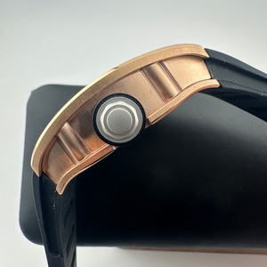 Nouvelle Montre Homme Mécanique Tourbillon de Luxe Or Rose Creuse de Haute Qualité 2026, Forme Tonneau, Bracelet en Caoutchouc Noir 24mm, Usage Quotidien - Product Image 3