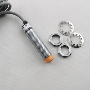 Capteur de proximité LG4-<span class=keywords><strong>S12</strong></span>-3E1 M12 Distance de détection 2 mm ou 4 mm DC10-36V AC90-250V PNP NPN IP67 Capteur de proximité inductif métallique - Product Image 5