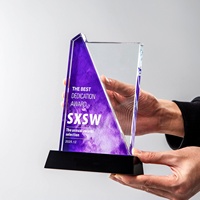Trophée personnalisé en cristal d'encre avec base noire pour événements sportifs et cérémonies annuelles d'entreprise