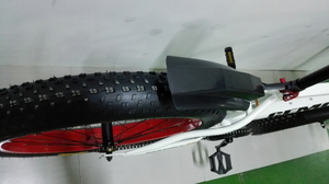 Bicicletta grassa economica nera da 26 pollici prodotta <span class=keywords><strong>in</strong></span> bici da neve cinese - Product Image 4