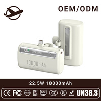 Batterie externe mini capsule personnalisable 10000mAh avec câble intégré et support de téléphone, certifiée CE UL Rosh CCC, portable