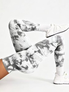 Leggings de yoga para <span class=keywords><strong>mujer</strong></span> de cintura alta, sin costuras, con efecto tie-dye, fruncido en glúteos, realce de cadera, transpirables, de secado rápido, con logo personalizado - Product Image 4