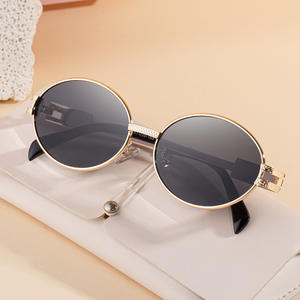 Gafas de Sol Ovaladas de Estilo Europeo Americano para Mujer, Protección UV400, Lentes de PC, Marco de Metal y Plástico, Color Negro, Modernas para Exteriores - Product Image 4