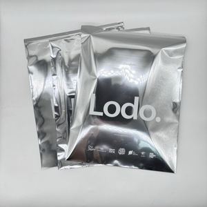 Bolsas de Correo de Poliéster Plateadas Metálicas con Logotipo Personalizado, Bolsas de Envío para Ropa, Bolsas de Correo de Poliéster - Product Image 3
