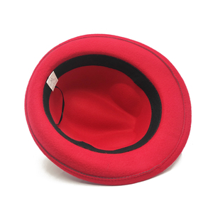 Sombrero Fedora <span class=keywords><strong>rojo</strong></span> Logotipo <span class=keywords><strong>de</strong></span> impresión <span class=keywords><strong>de</strong></span> fábrica <span class=keywords><strong>de</strong></span> China Cinta Sombrero Fedora <span class=keywords><strong>de</strong></span> <span class=keywords><strong>fieltro</strong></span> <span class=keywords><strong>de</strong></span> lana roja - Product Image 6