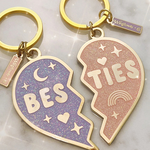 Porte-clés Cœur Jumelé Besties S/2 - Émail Pailleté Rose & Lilas - Cadeau pour Meilleures Amies - Breloques Assorties pour Sacs - Product Image 1