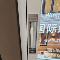 Fenêtre à battant en PVC-U avec profil multi-chambres, fenêtre à battant insonorisée et économe en énergie pour projet de maison résidentielle