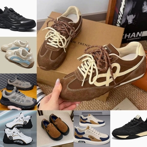 Zapatillas Deportivas Unisex Casuales para Hombre y Mujer - Zapatos Deportivos Transpirables de Malla de Cuero Ligero - Product Image 1