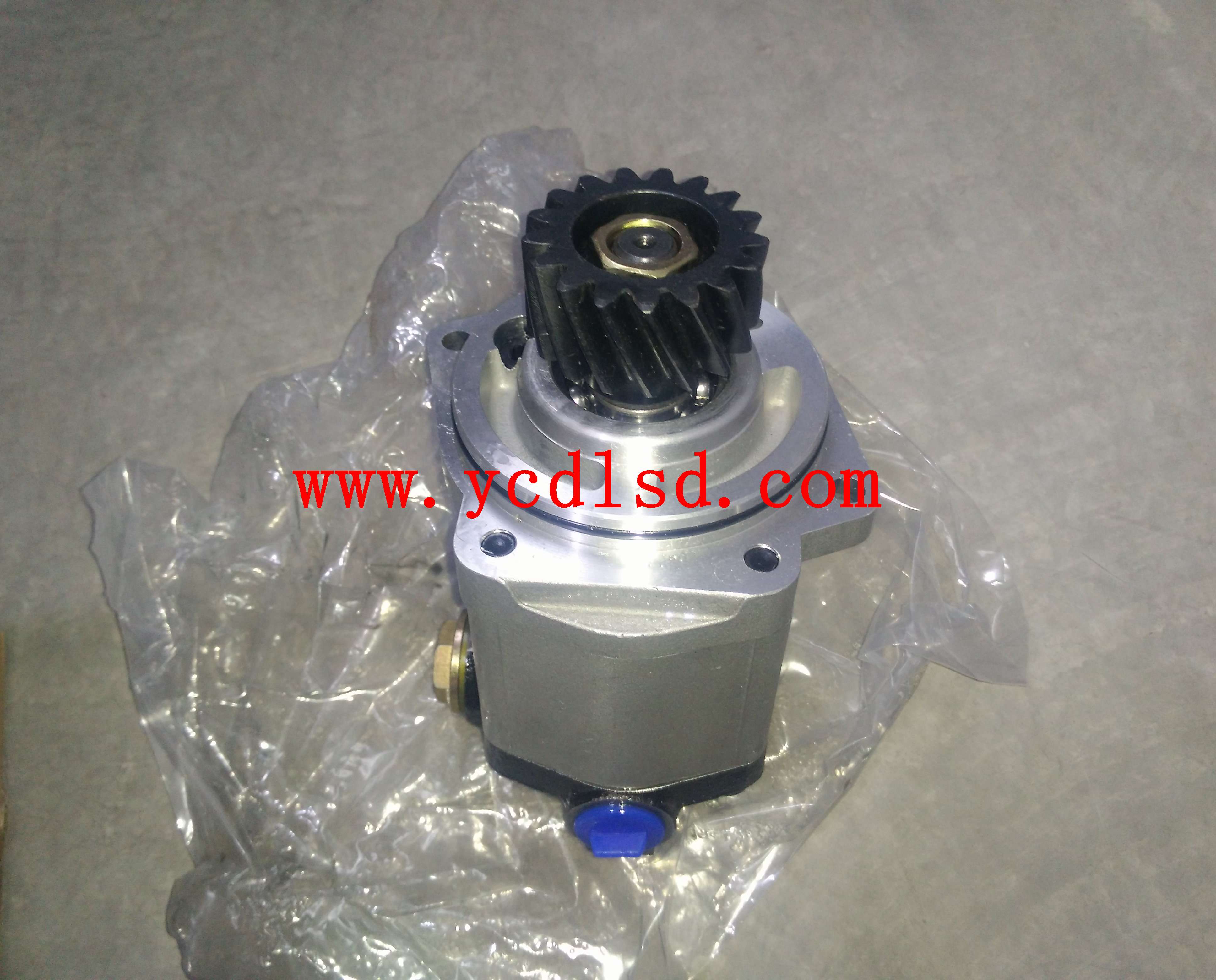 Power Steering Pump XZZX-B301 for QY50K Crane - 6 Months
