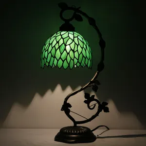 Lampu meja sisi tempat tidur kaca berwarna 8X21 inci lampu baca hijau Wisteria ruang kecil lampu meja Tiffany lampu grosir pabrik