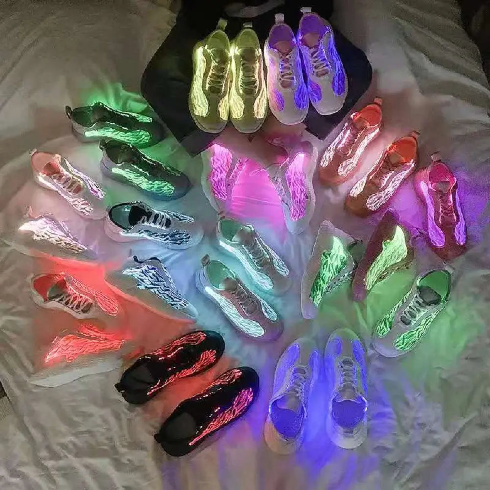 Bán Buôn Đảng Khiêu Vũ Sáng LED USB Charger Sneaker