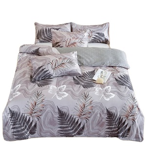 Juego de Ropa de Cama de 4 Piezas con Estampado Botánico Moderno, Funda de Edredón de Microfibra Suave con Cierre de Cremallera y Diseño Geométrico Reversible - Product Image 1