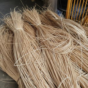 Noyau de rotin en gros Vietnam Matériau solide et écologique pour la vannerie Noyau de rotin en gros Fournisseur fiable d'exportation - Product Image 1
