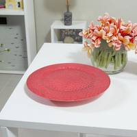 Assiette de présentation ronde classique de 13 pouces en plastique avec motif végétal, couleur personnalisée peinte à la main pour mariages et fêtes