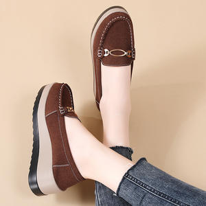 2025 yeni bayan ayakkabıları PlusSize kadın ayakkabısı sonbahar yüksekliği artan kalın tabanlı Platform kayma-on hafif şık çok yönlü - Product Image 3