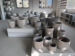 Pots de fleurs en fibre de verre en béton personnalisé décor à la maison courbes léger étanche jardinière - Product Image 4