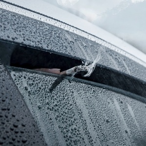 Déflecteurs de vent latéraux pour vitres de voiture, pare-soleil et protection anti-pluie WEATHER SHIELD VENTVISOR pour TOYOTA INNOVA CROSS ZENIX 2023 - Product Image 6