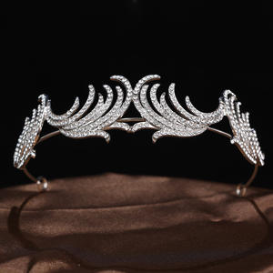 NianCan Couronne en strass européenne et américaine, simple, pour robe de princesse, fête d'anniversaire, accessoires de cheveux de <span class=keywords><strong>mariée</strong></span> - Product Image 2