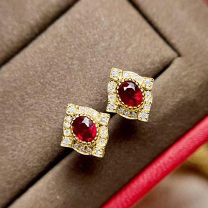 Orecchini vintage in stile palazzo con pietre rosse per donna, eleganti gioielli scintillanti per le orecchie, regalo per occasioni speciali - Product Image 1