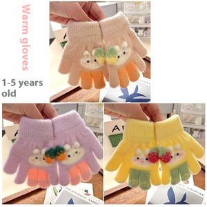 قفازات دافئة شتوية من الجاكار برسوم كرتونية للأطفال قفازات أطفال سميكة محبوكة بإصبع كامل بتصميم أرنب برقوق ملون للنساء يوميًا - Product Image 2