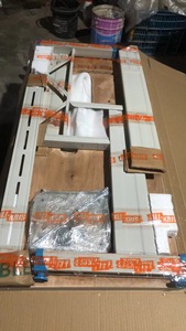 <span class=keywords><strong>Tavolo</strong></span> e <span class=keywords><strong>Gambe</strong></span> in Ferro Industriale <span class=keywords><strong>per</strong></span> Macchina da Cucire Brother 7200c - Nuovo - Product Image 5