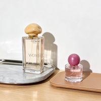 Flacon de parfum en verre de luxe avec vaporisateur, design couleur personnalisé, impression de logo par sérigraphie