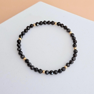 Bracelet artisanal en pierres semi-précieuses de 4 mm avec des entretoises dorées, bracelet délicat en pierre naturelle, cadeau d'amitié pour femmes - Product Image 6