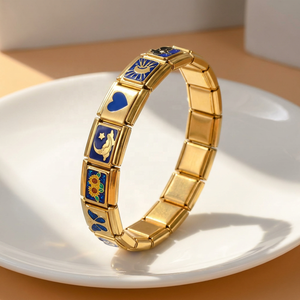 Venta al por mayor de eslabones de dijes italianos personalizados de esmalte con diseños de Sol, Luna, Estrella, Mariposa y Ojo de Perro, compatibles con pulseras de acero inoxidable de 9mm para la fabricación de joyas - Product Image 1