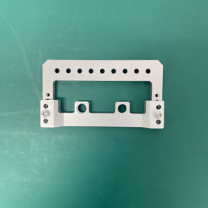 Servicios de Mecanizado CNC REDECO, Soporte de Componente de Perforación por Pulverización de Plasma Personalizado, AL6061 de Precisión para Mecanizado ISO 2768-f OEM - Product Image 1
