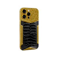 Cadre de luxe plaqué or pour IPhone16 Pro Max gravure profonde avec boîtier de téléphone à motif de crocodile en peau de vache noire et Moissanite