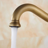 Robinet de lavabo vintage à double poignée avec aérateur économiseur d'eau, rotation à 360 degrés, eau chaude/froide pour salle et salon